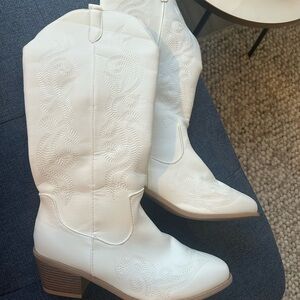White Cowboy Boots (Brand New)
